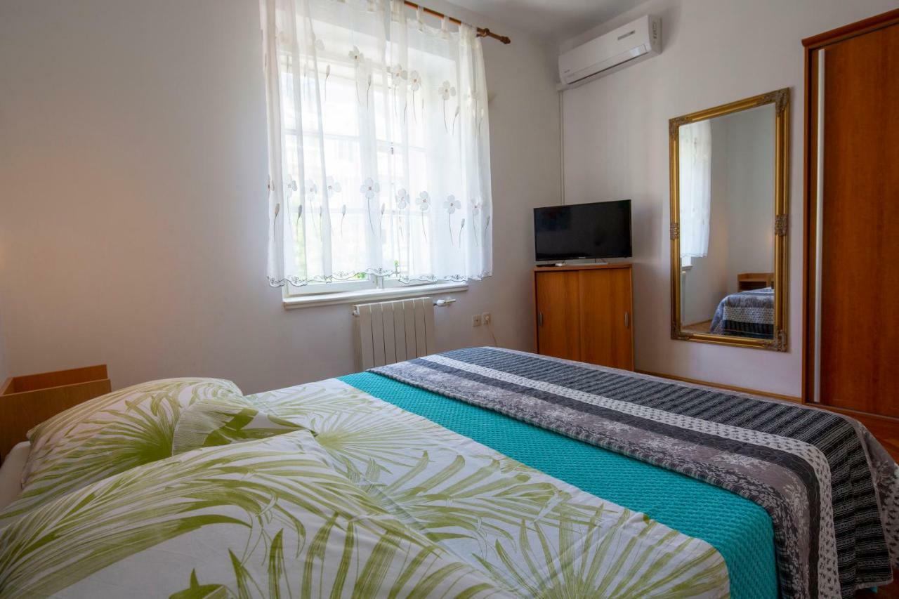 Vila Niko Makarska Exterior foto